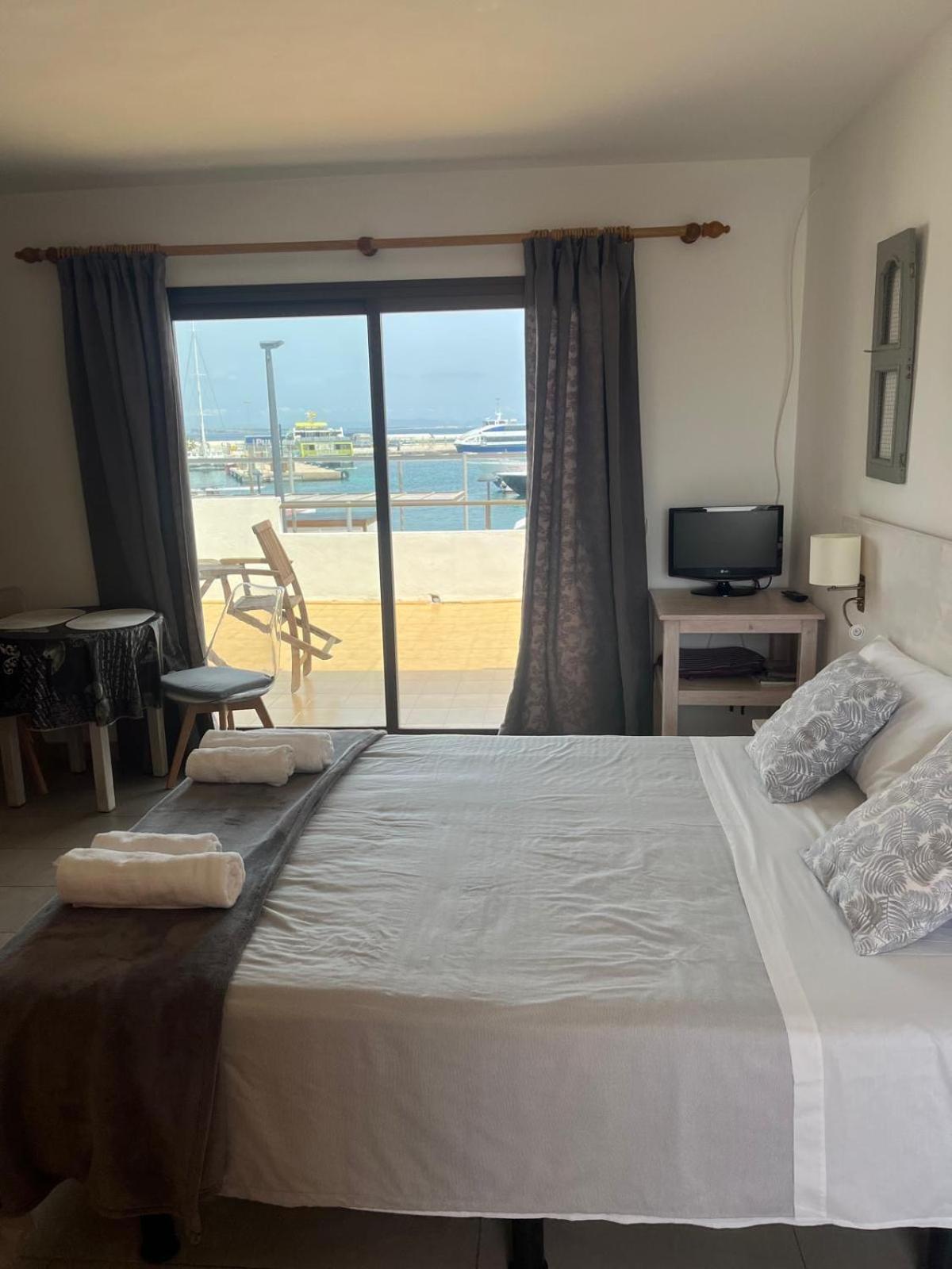 Apartamentos Mar I Vent Puerto De 라세비나 외부 사진